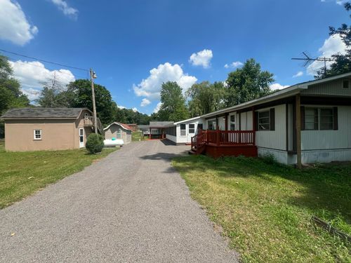 6915 Rowley Dr, Osseo, MI, 49266-9775 | Card Image
