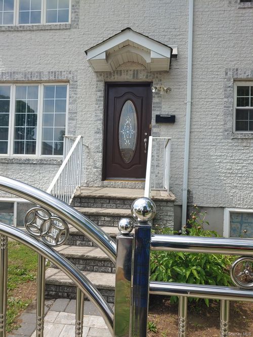 2nd-floor-8632 231st St, Queens Village, NY, 11427-2625 | Card Image