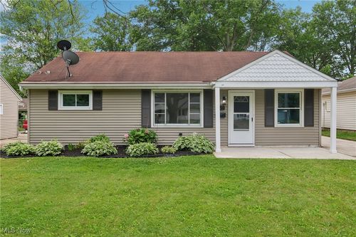 984 Oakwood Dr, Elyria, OH, 44035-3232 | Card Image