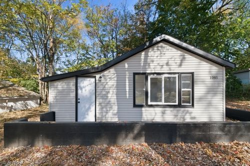 1085 Jason Avenue, Akron, OH, 44314 | Card Image