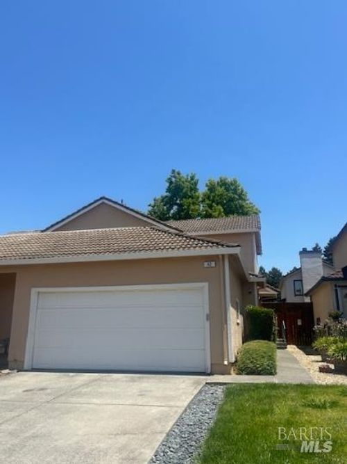42 Freedom Place, Rohnert Park, CA, 94928 | Card Image