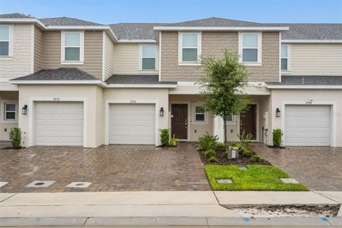2576 Penguin Blvd, DAVENPORT, FL, 33837-8132 | Card Image