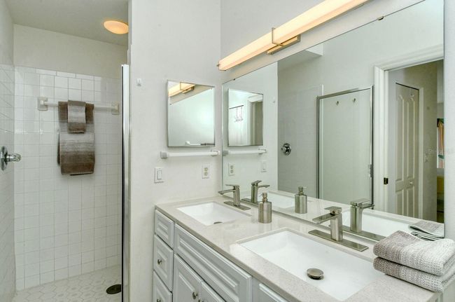 UNIT-2625 - 9489 Millbank Dr, Condo with 2 bedrooms, 2 bathrooms and null parking in SARASOTA FL | Image 23