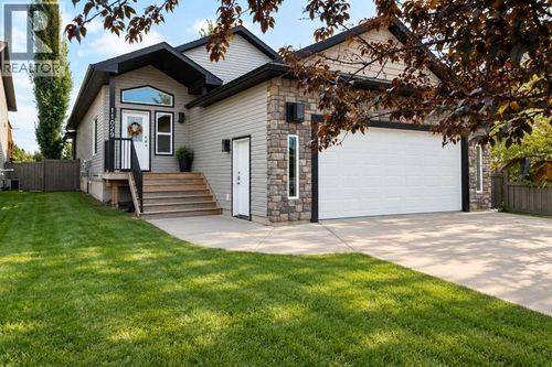 11029 60 Ave, Grande Prairie, AB, T8W0H6 | Card Image