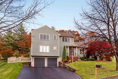 6 Castle Clare Cir, Wakefield, MA, 01880-3867 | Card Image