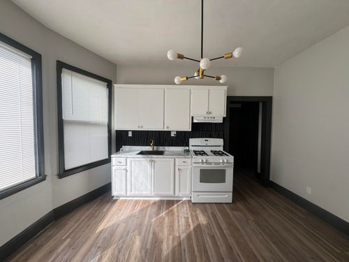 2431 S 34th St, Milwaukee, WI, 53215-2862 | Card Image