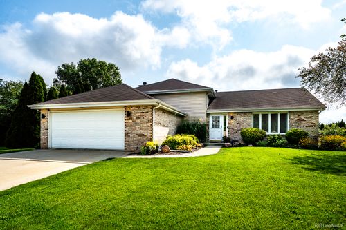 2770 Kingsway Ave, New Lenox, IL, 60451-2571 | Card Image
