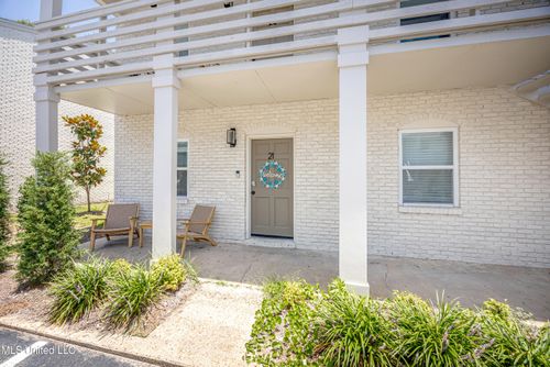 apt-21-114 Ethel Cir, Ocean Springs, MS, 39564-3743 | Card Image