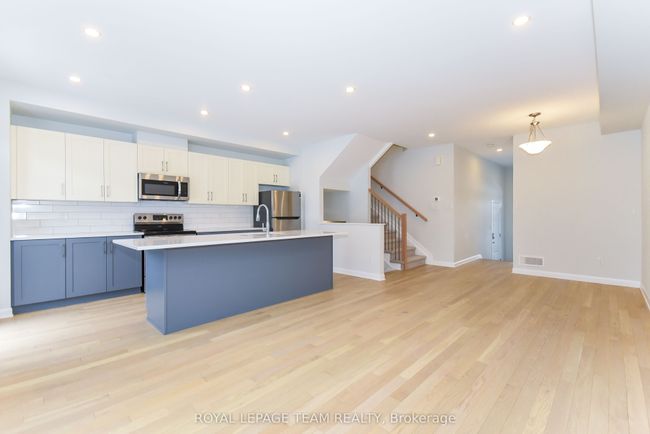 522 Branch St, House attached with 3 bedrooms, 3 bathrooms and 2 parking in Ottawa ON | Image 8