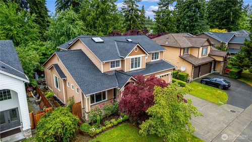 17030 31st Dr Se, Bothell, WA, 98012-6013 | Card Image