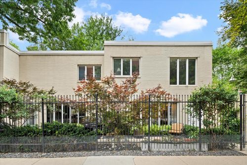 945 S Park Ter, Chicago, IL, 60605-2017 | Card Image
