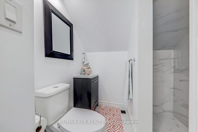 1579 Heathside Cres, House other with 7 bedrooms, 6 bathrooms and 4 parking in Pickering ON | Image 29