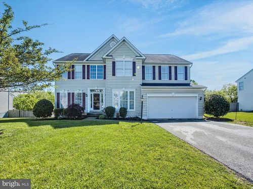 338 Rustling Leaf Pl, KEARNEYSVILLE, WV, 25430-2852 | Card Image