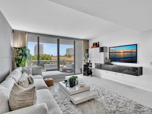 apt-312-2950 Ne 188th St, Aventura, FL, 33180-2794 | Card Image