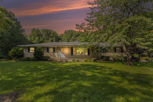 996 2nd St, Pentwater, MI, 49449-9564 | Card Image