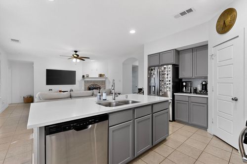 8113 Wildwest Dr, Fort Worth, TX, 76131-4608 | Card Image