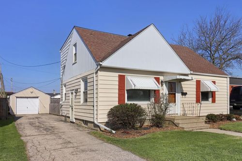 7526 38th Avenue, Kenosha, WI, 53142 | Card Image