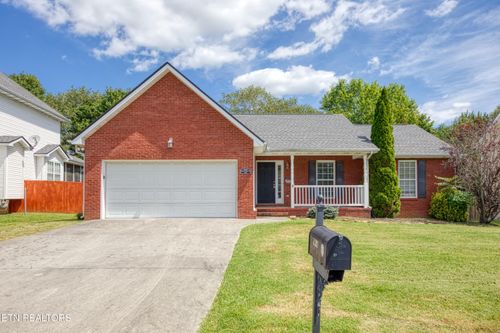 3500 Maple Valley Ln, Knoxville, TN, 37931-3580 | Card Image