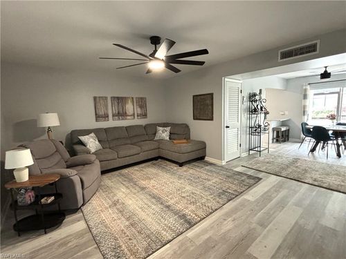 10-788 Park Shore Dr, NAPLES, FL, 34103-3723 | Card Image