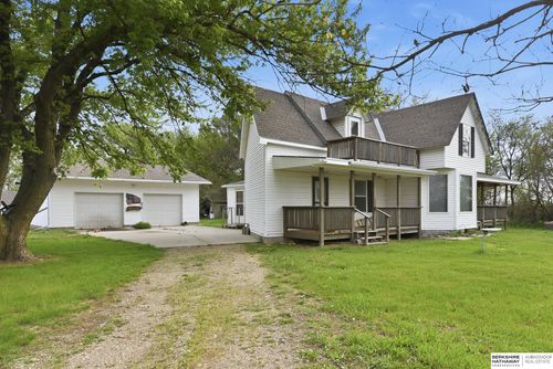 2416 F Rd, Oakland, NE, 68045-4017 | Card Image