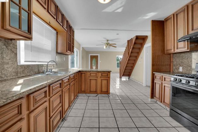 2711 79 Th Ave, House other with 3 bedrooms, 2 bathrooms and 1 parking in Oakland CA | Image 13