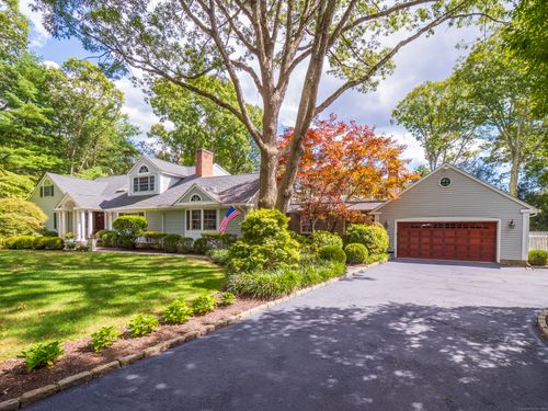 9 Singing Woods Rd, Norwalk, CT, 06850-1225 | Card Image