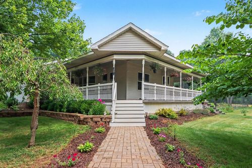 1667 Oakwood Trl, Allegan, MI, 49010-8408 | Card Image