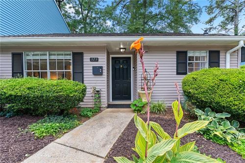 323 Cabaret Court Sw, Marietta, GA, 30064 | Card Image