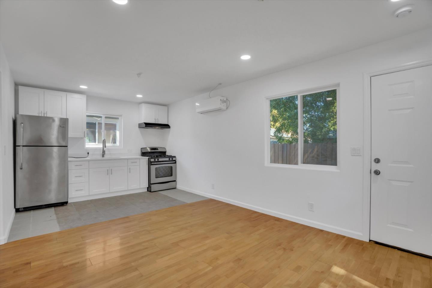 Residential in East Palo Alto 2