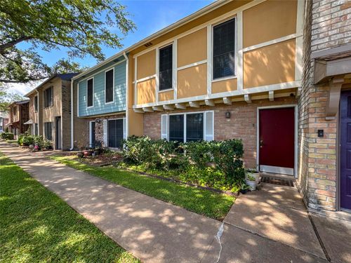 2-5218 Milwee St, Houston, TX, 77092-6644 | Card Image