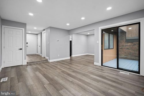 9445 Hickory View Pl, MONTGOMERY VILLAGE, MD, 20886-1409 | Card Image