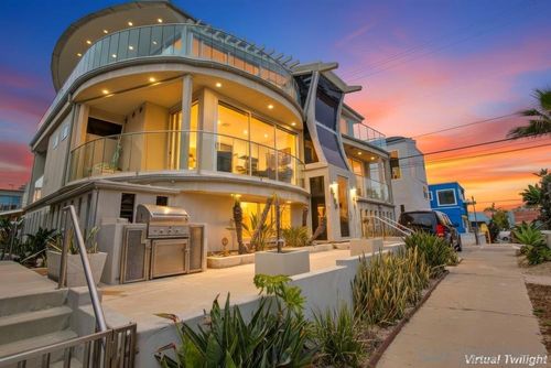 1-3786 Strandway, San Diego, CA, 92109-7150 | Card Image