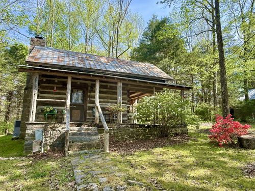 562 Junus Jackson Hollow Rd, Minor Hill, TN, 38473-5008 | Card Image