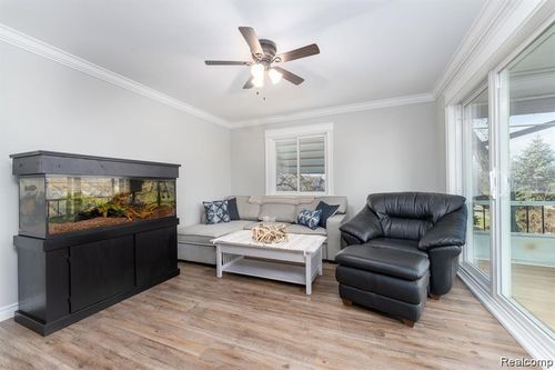 2-5980 Alan Drive, Brighton Township, MI, 48116 | Card Image