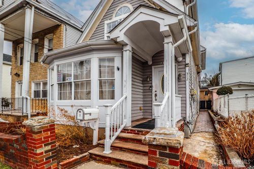 312 Kirkland Pl, Perth Amboy, NJ, 08861-3809 | Card Image