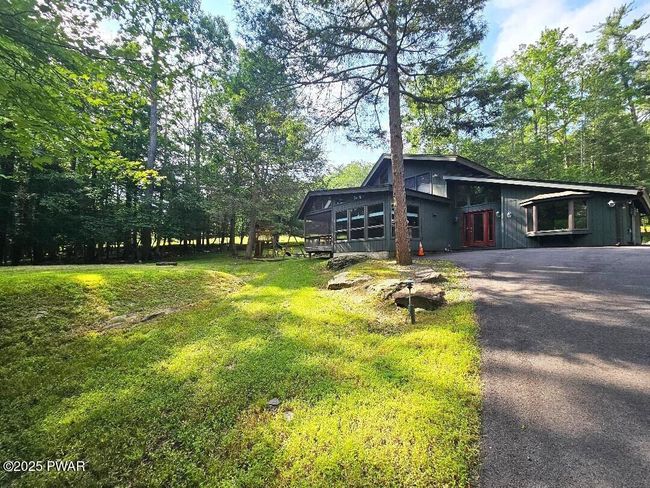 3-2 car garage | Image 6