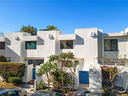 48864 Desert Flower Dr, Palm Desert, CA, 92260-6268 | Card Image