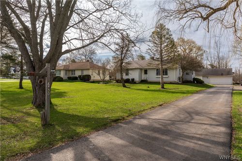 6700 Clinton St, Elma, NY, 14059-9724 | Card Image