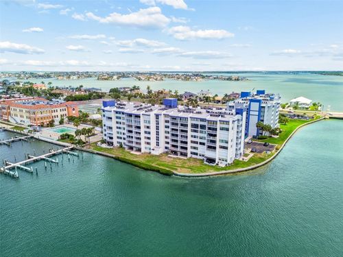 106-450 Treasure Island Cswy, Treasure Island, FL, 33706-1137 | Card Image
