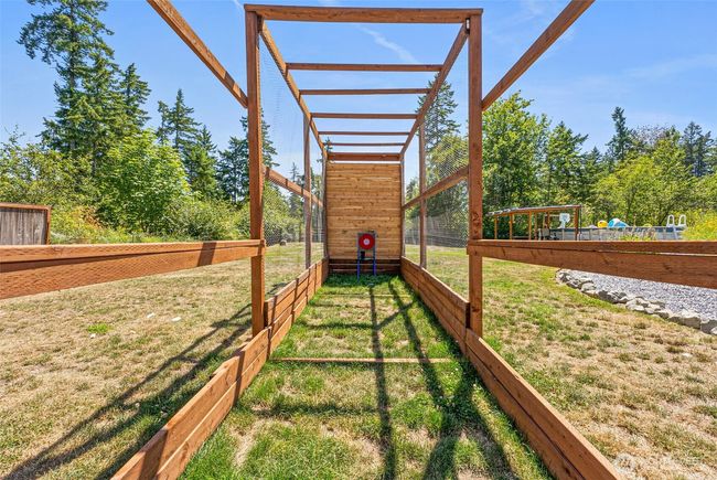 20311 Orting Kapowsin Hwy E, House other with 3 bedrooms, 3 bathrooms and 3 parking in Graham WA | Image 35