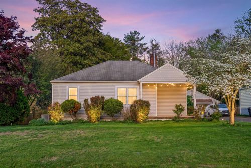 2851 Fairmont St, FALLS CHURCH, VA, 22042-1304 | Card Image