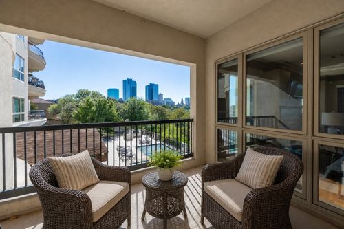 230-501 Samuels Ave, Fort Worth, TX, 76102-8642 | Card Image