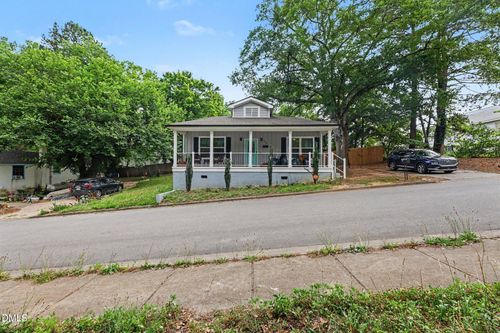425 E Stallings St, Clayton, NC, 27520-2015 | Card Image