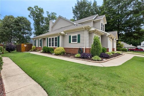 151 Songbird Trl, Yorktown, VA, 23692-6172 | Card Image