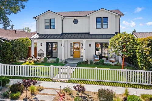 175 Costa Mesa St, Costa Mesa, CA, 92627-2228 | Card Image