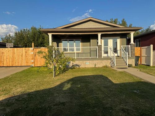 501 12 St Sw, Slave Lake, AB, T0G2A4 | Card Image