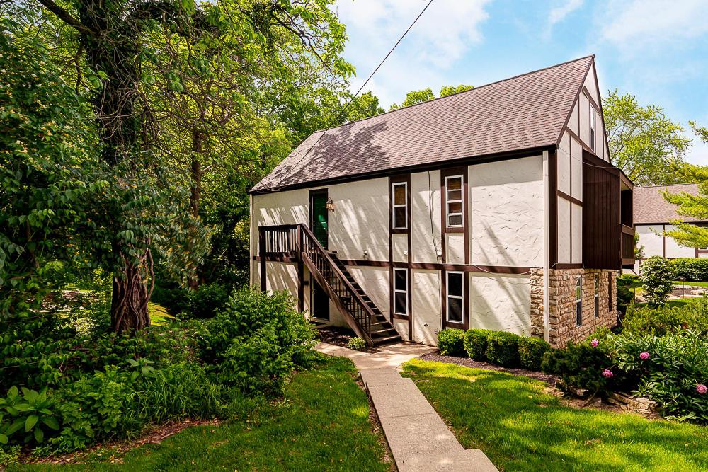 1577a 1577 Arlington Avenue, Sold in Marble Cliff Zoocasa