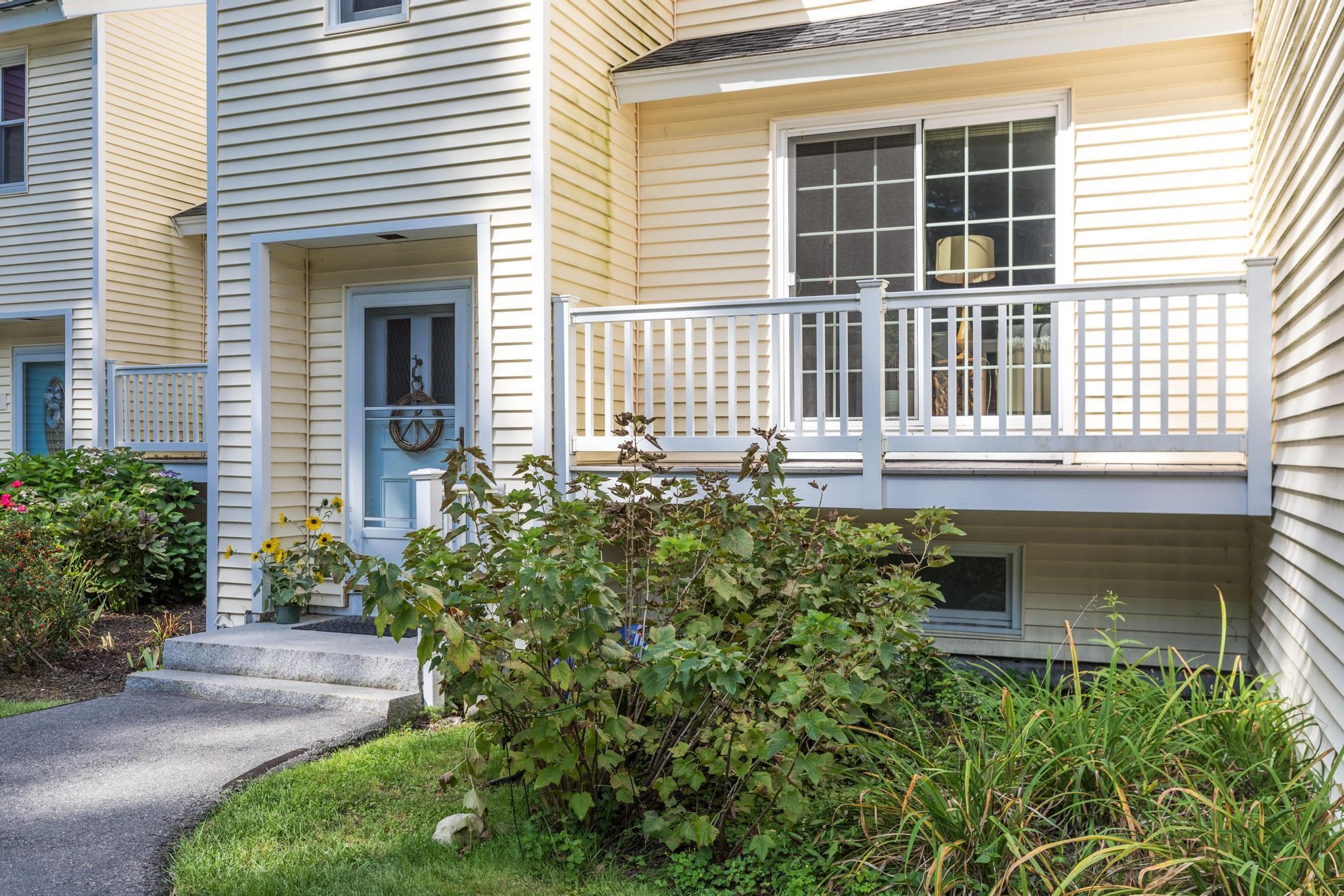 Pine Meadows Dr, Exeter, NH 03833
