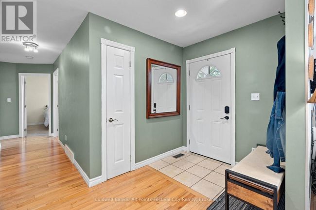 57 Market St, House other with 3 bedrooms, 2 bathrooms and 6 parking in Goderich ON | Image 7