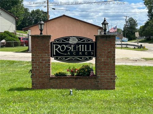31 Thorn Bush Rd, Scott Depot, WV, 25560-7674 | Card Image